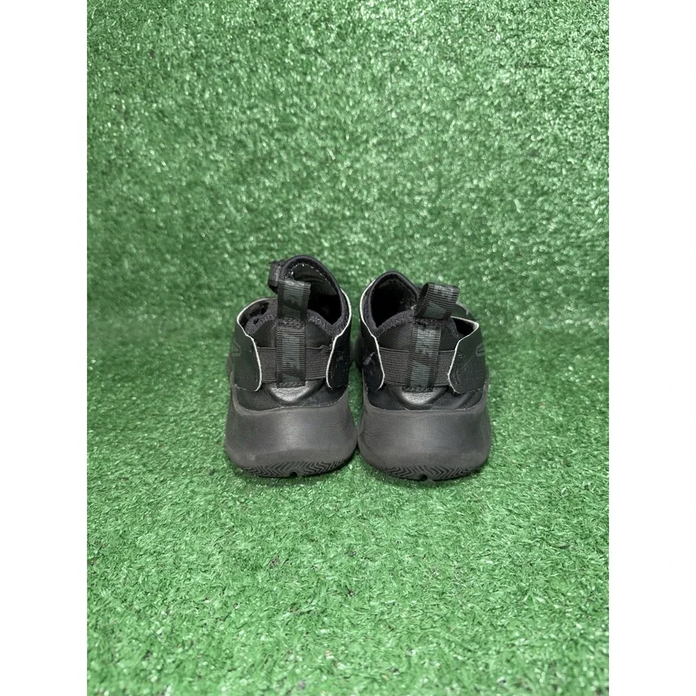 Nike Kids Youth Size 6Y Flex Runner Black Running Shoes Comfy Slip On Sneakers